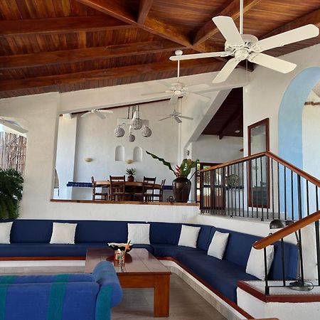 Villa De La Roca Zihuatanejo Exterior foto